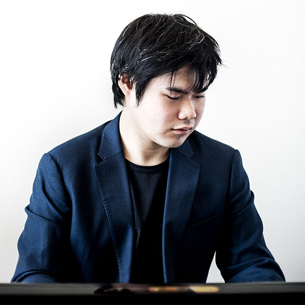 Nobuyuki Tsujii, piano